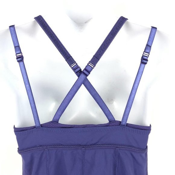 Lululemon women Tank Top Racer back size 6 - Picture 5 of 9